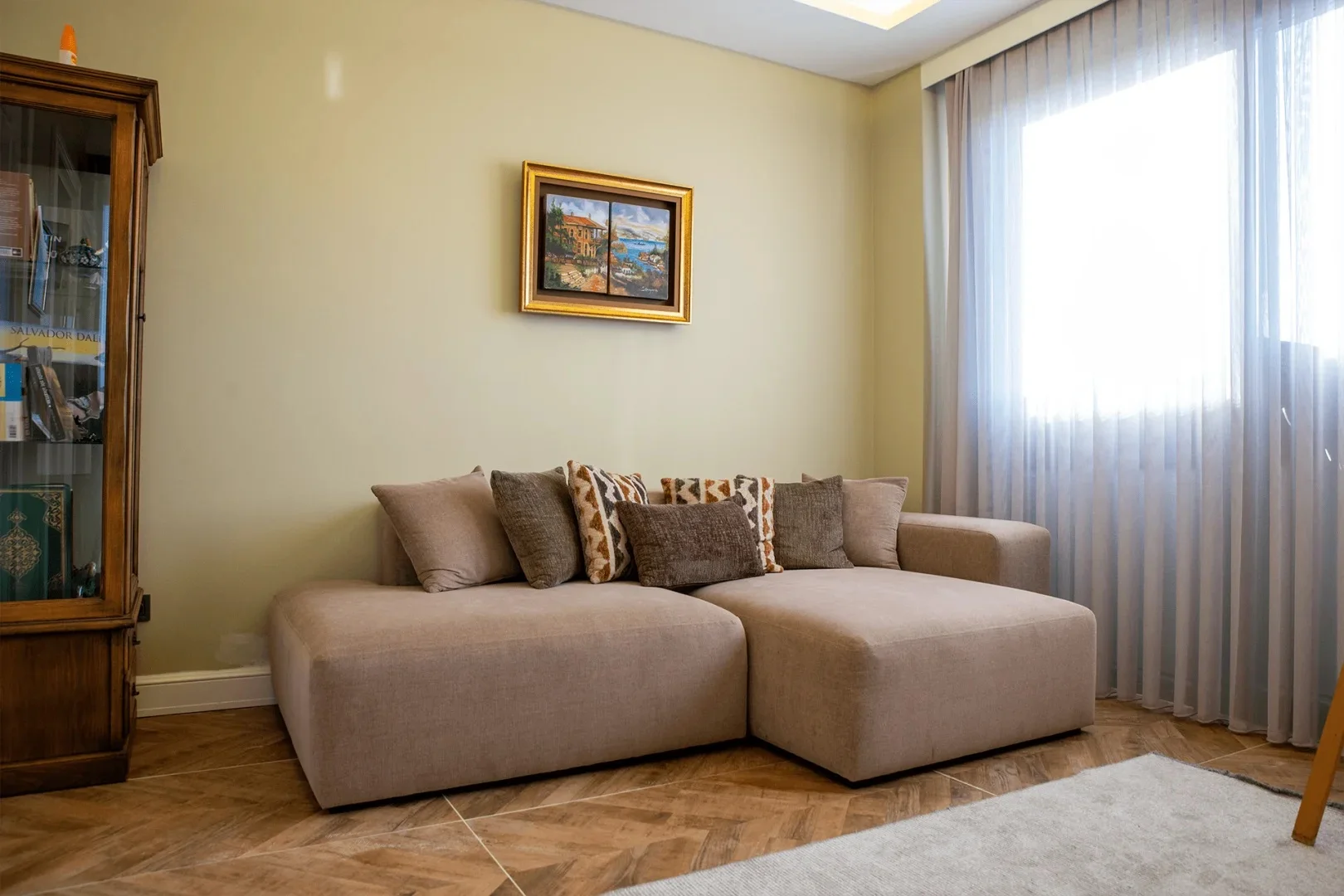 Küçük Alanlarda Büyük Değişimler: Küçük Mekanlar İçin Mobilya Seçimi